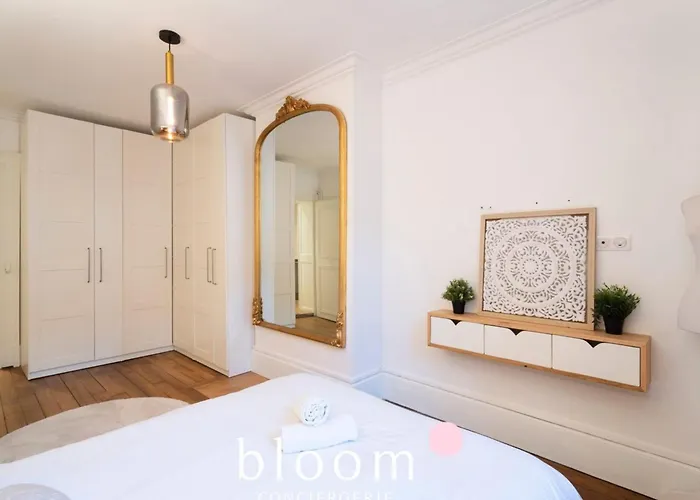 Апартаменты Le Prestige Place Carriere De Standing *