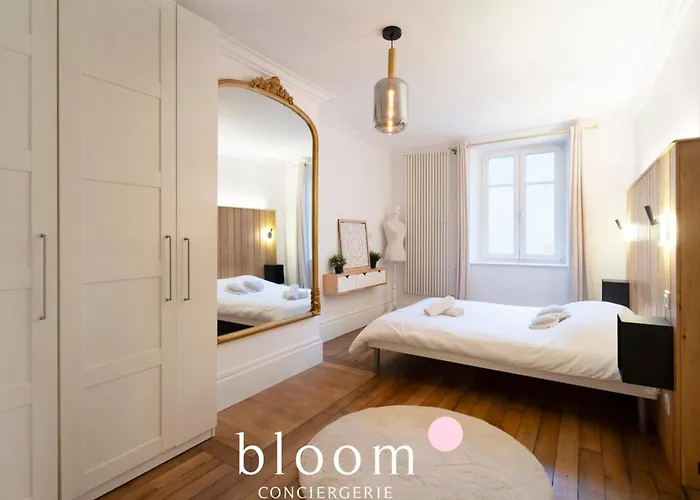 Апартаменты Le Prestige Place Carriere De Standing *